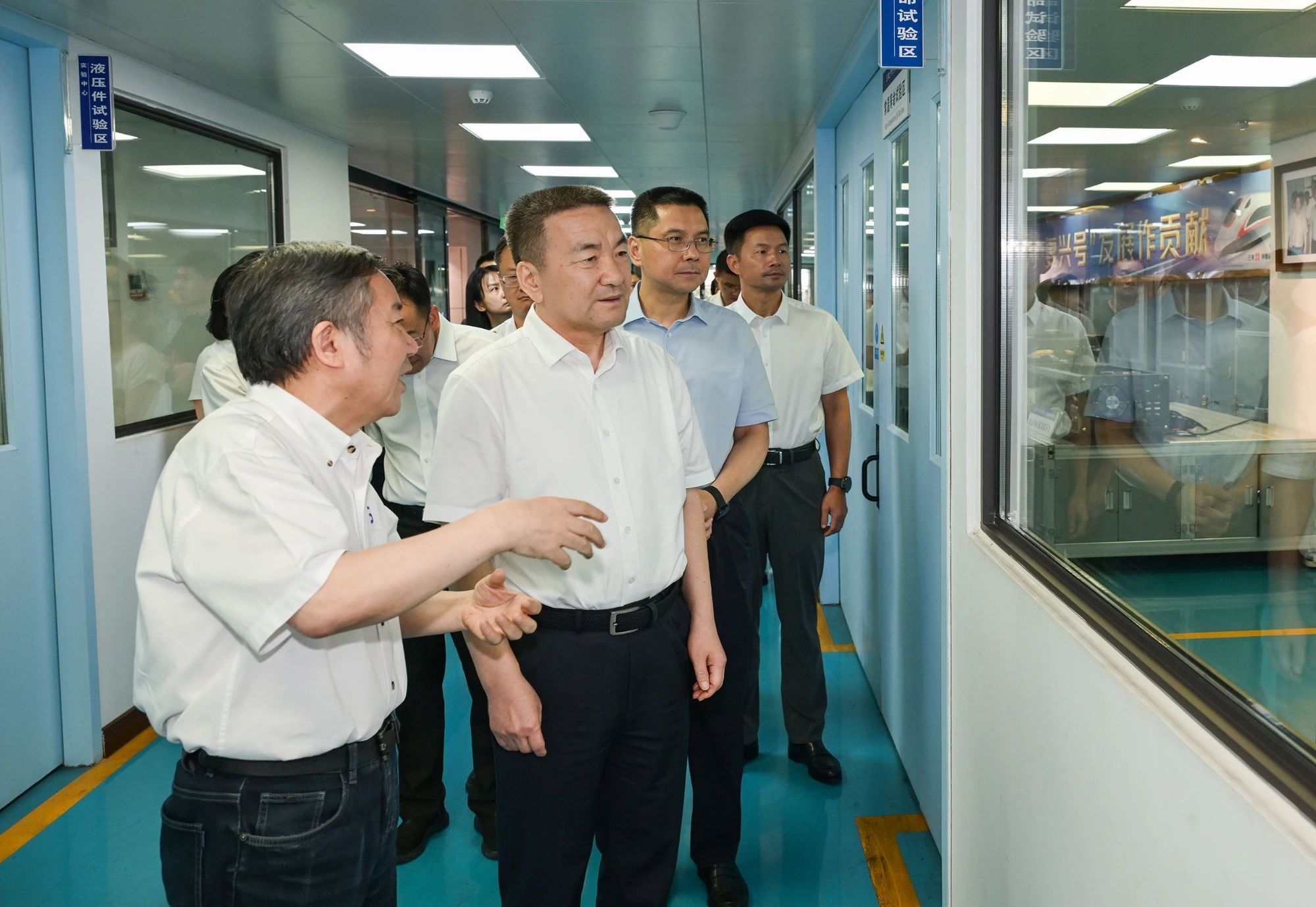 浙江省委常委、政法委書記王成國調(diào)研瑞立